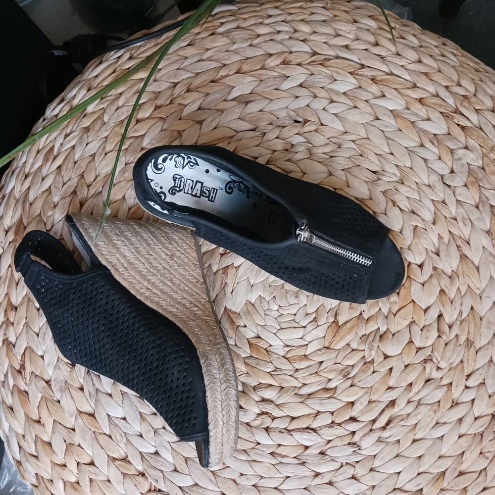 Shoety Half-Boot, Cut-Out, size 7